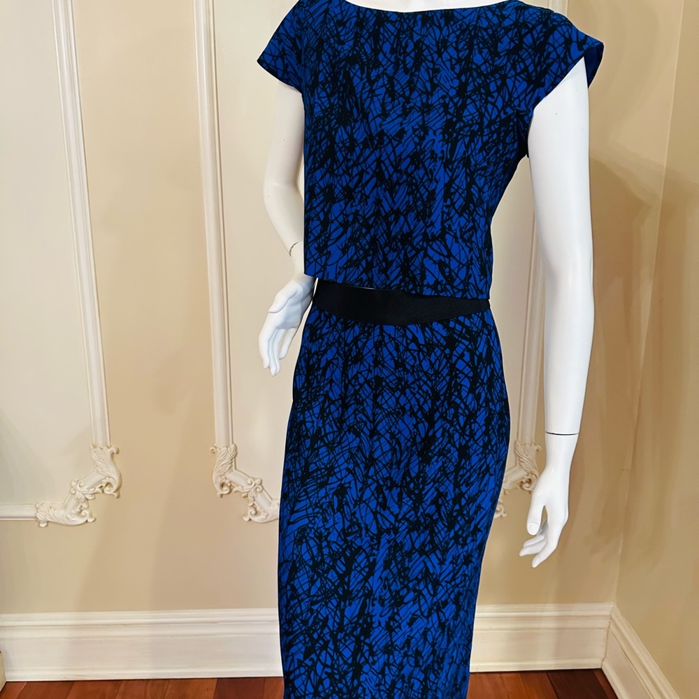MILLY Bodycon 2-Piece Set Skirt &Top color  Black And  Blue made in USA  Size 2